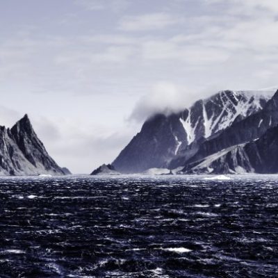 gluecksgalerie_neustadt_onlineshop_kunst_fineart_antartkis_kunstwerk_berge_in_der_antarktis